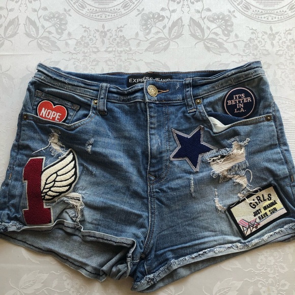 Express Jeans Women’s Size 8 Jeans Denim Shorts Embroidered Casual Regular-Fit - Picture 14 of 16